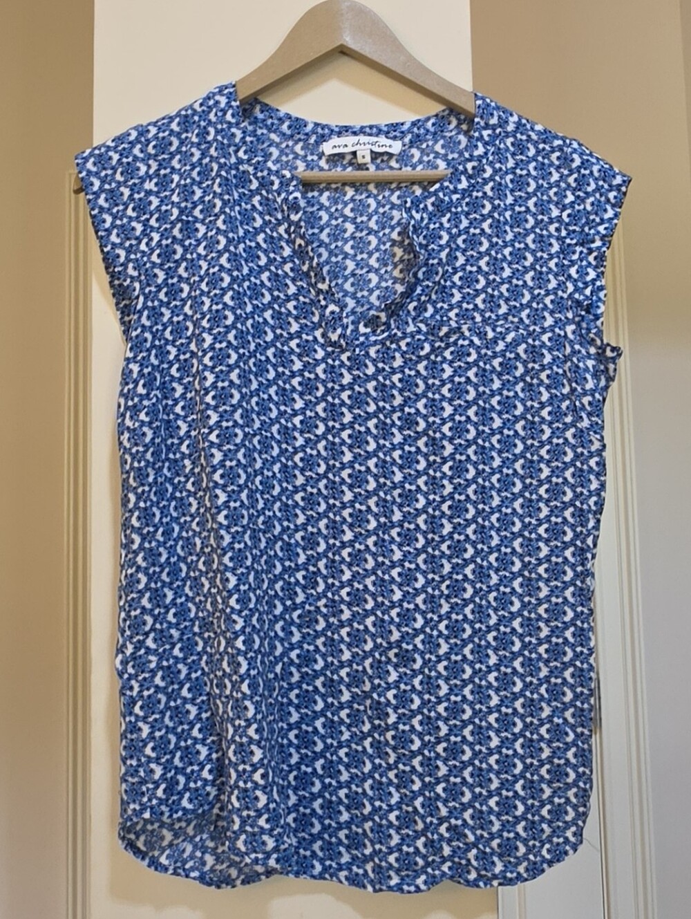 Blue Printed Cap-Sleeve V-Neck Blouse by Ava‎ Christine